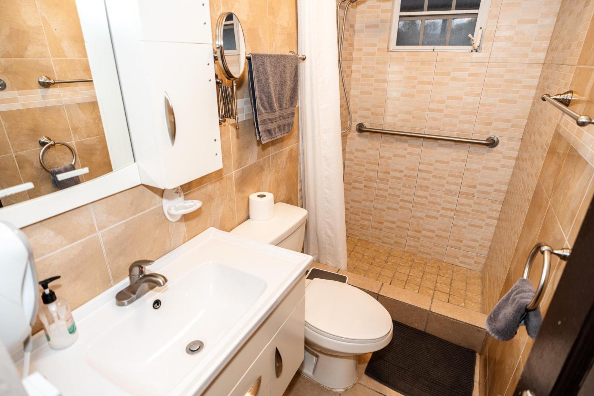 Luxury Retreat With Private Jacuzzi And Mountain Views Free Parking Daire Ponce Dış mekan fotoğraf
