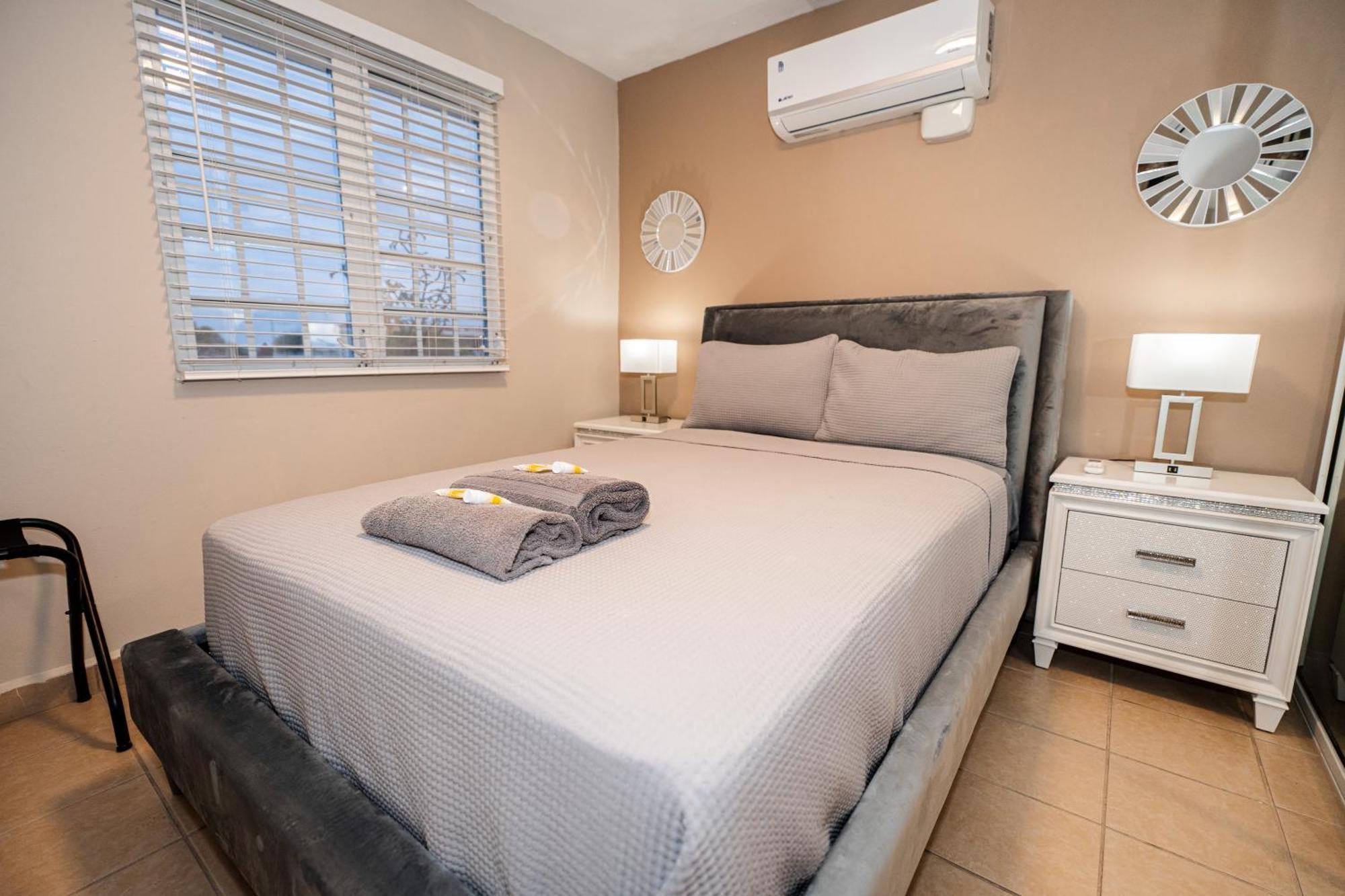 Luxury Retreat With Private Jacuzzi And Mountain Views Free Parking Daire Ponce Dış mekan fotoğraf